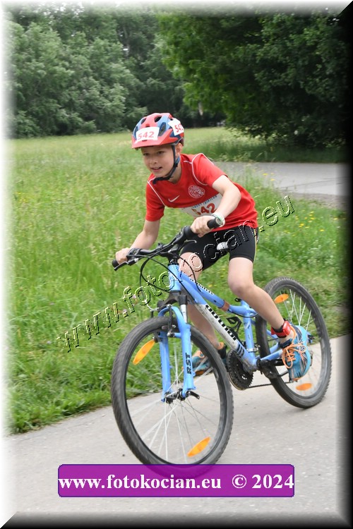 Náhled obrázku: 2024-1162-Podebradsky-triatlon-.JPG