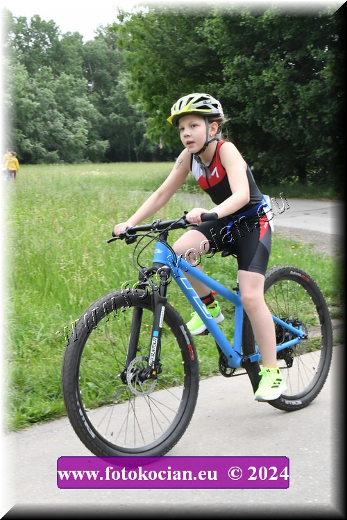 Náhled obrázku: 2024-1166-Podebradsky-triatlon-.JPG