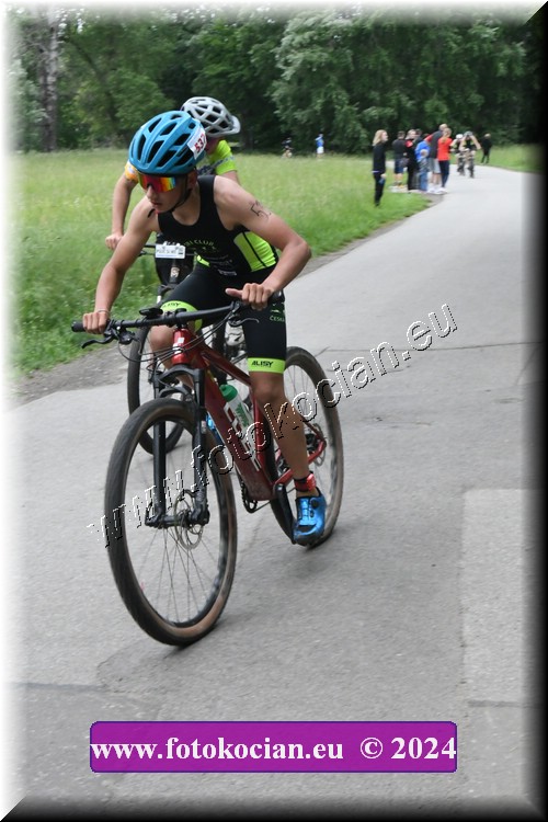 Náhled obrázku: 2024-1174-Podebradsky-triatlon-.JPG