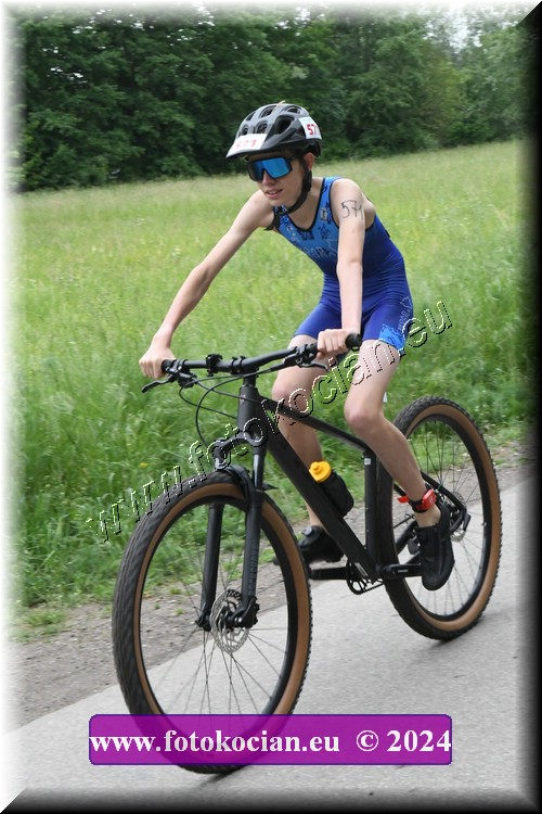 Náhled obrázku: 2024-1187-Podebradsky-triatlon-.JPG