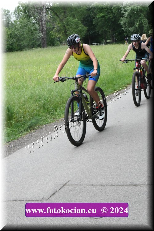 Náhled obrázku: 2024-1190-Podebradsky-triatlon-.JPG