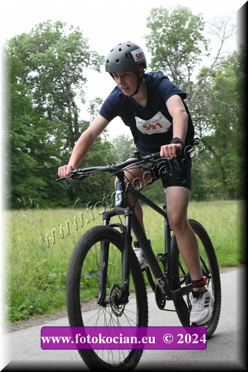 Náhled obrázku: 2024-1201-Podebradsky-triatlon-.JPG