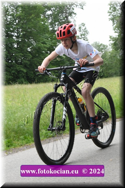 Náhled obrázku: 2024-1215-Podebradsky-triatlon-.JPG