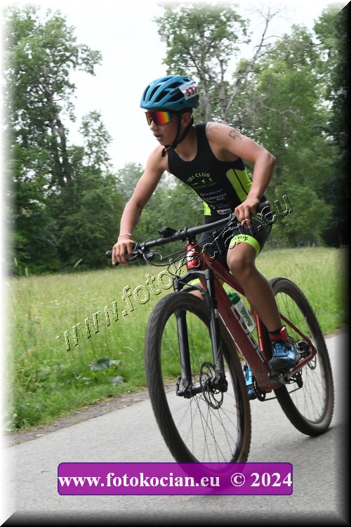 Náhled obrázku: 2024-1218-Podebradsky-triatlon-.JPG