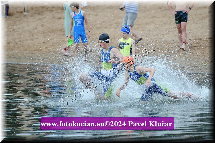 Náhled obrázku: 2024-3091-Podebradsky-triatlon-.JPG