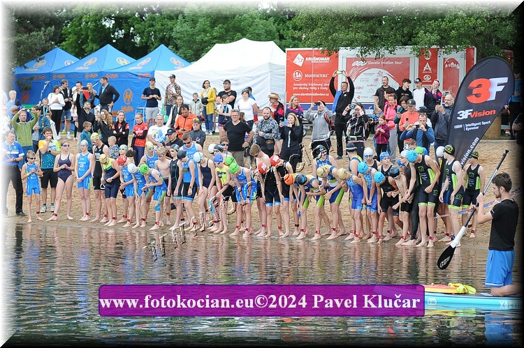 Náhled obrázku: 2024-3142-Podebradsky-triatlon-.JPG