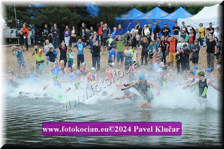Náhled obrázku: 2024-3152-Podebradsky-triatlon-.JPG
