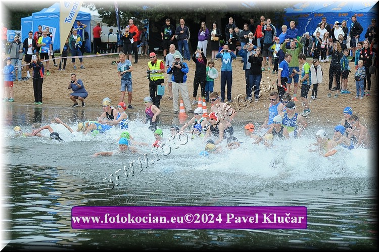 Náhled obrázku: 2024-3154-Podebradsky-triatlon-.JPG
