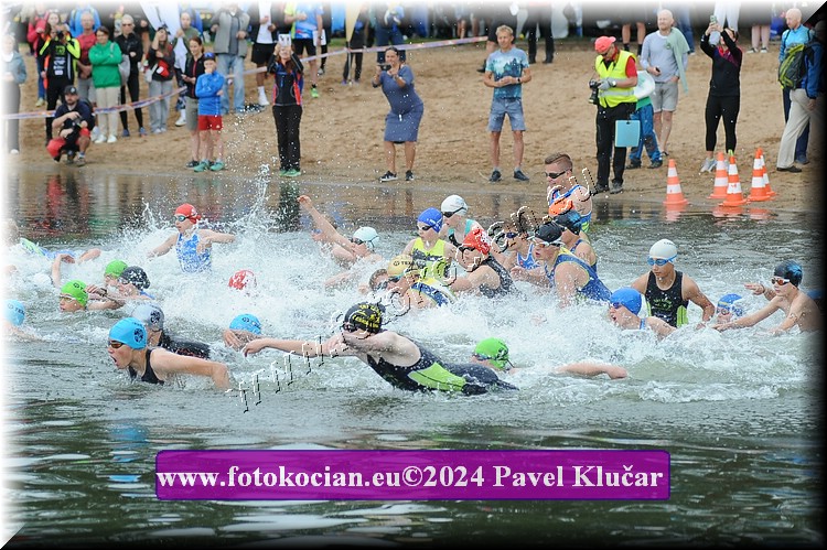 Náhled obrázku: 2024-3158-Podebradsky-triatlon-.JPG