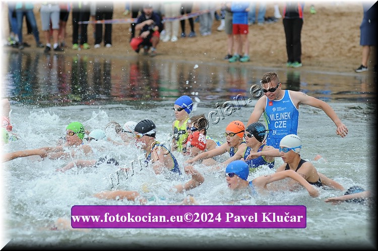 Náhled obrázku: 2024-3162-Podebradsky-triatlon-.JPG