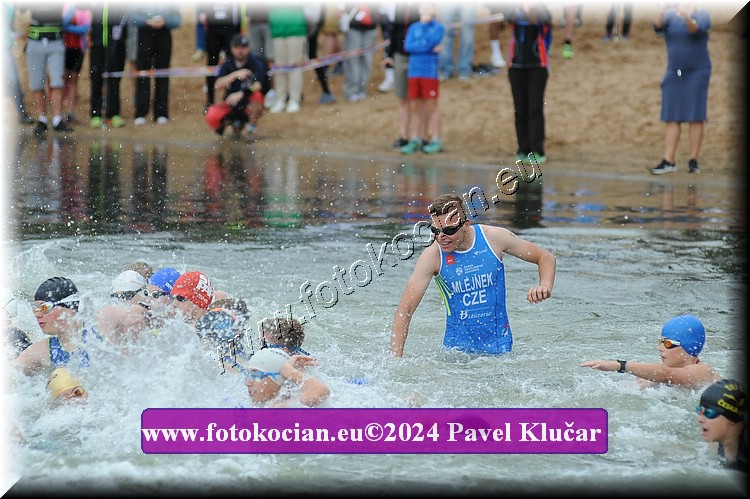 Náhled obrázku: 2024-3163-Podebradsky-triatlon-.JPG
