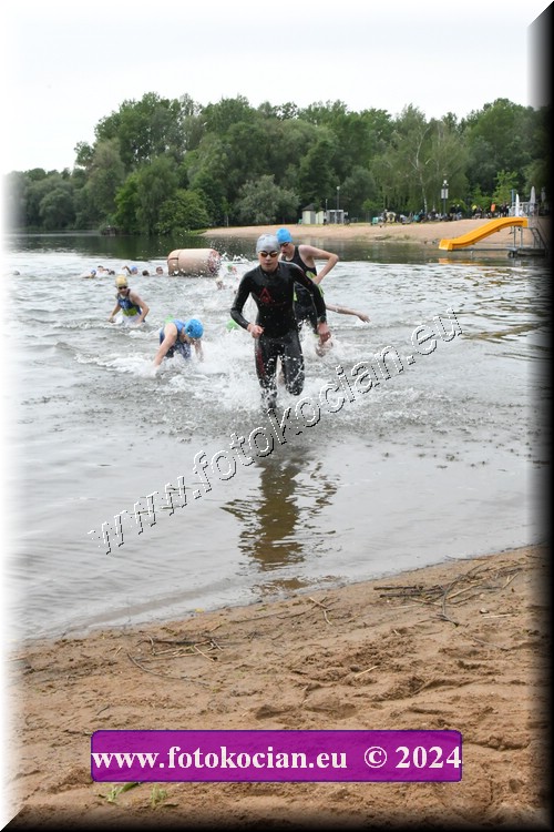 Náhled obrázku: 2024-1064-Podebradsky-triatlon-.JPG