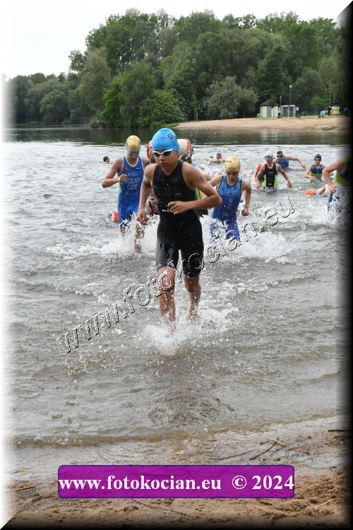 Náhled obrázku: 2024-1073-Podebradsky-triatlon-.JPG