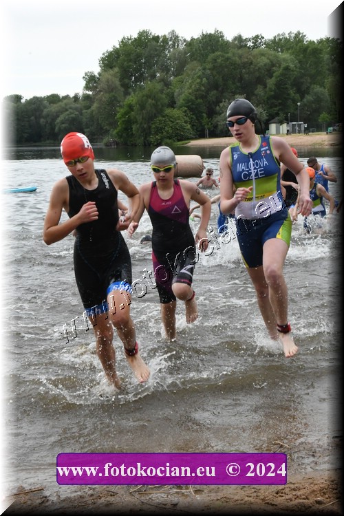 Náhled obrázku: 2024-1079-Podebradsky-triatlon-.JPG