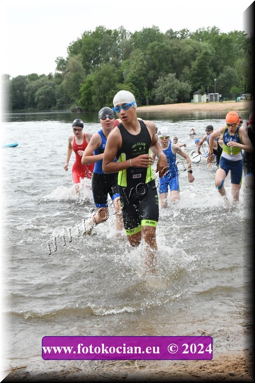 Náhled obrázku: 2024-1081-Podebradsky-triatlon-.JPG