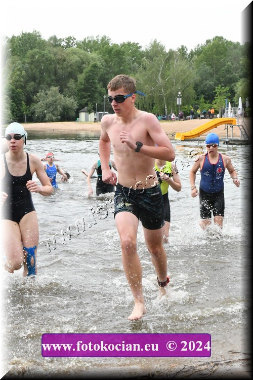 Náhled obrázku: 2024-1092-Podebradsky-triatlon-.JPG