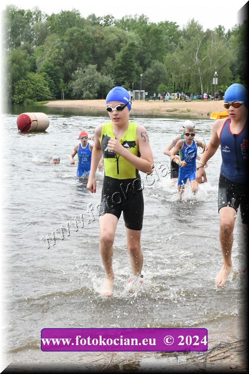 Náhled obrázku: 2024-1093-Podebradsky-triatlon-.JPG