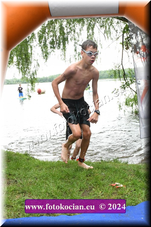 Náhled obrázku: 2024-1142-Podebradsky-triatlon-.JPG