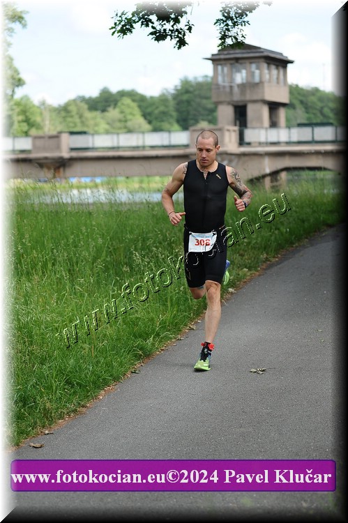 Náhled obrázku: 2024-4290-Podebradsky-triatlon-.JPG