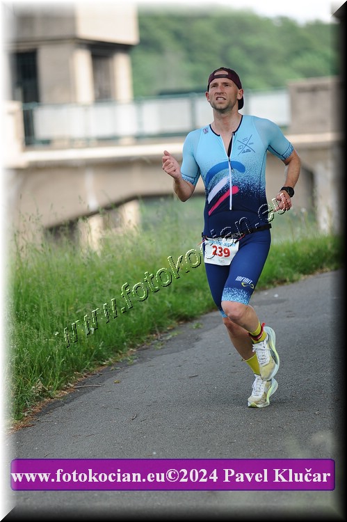 Náhled obrázku: 2024-4297-Podebradsky-triatlon-.JPG
