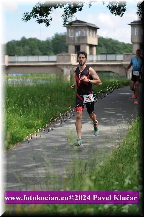 Náhled obrázku: 2024-4302-Podebradsky-triatlon-.JPG