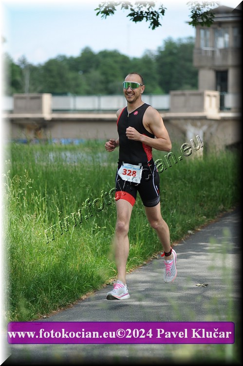 Náhled obrázku: 2024-4321-Podebradsky-triatlon-.JPG