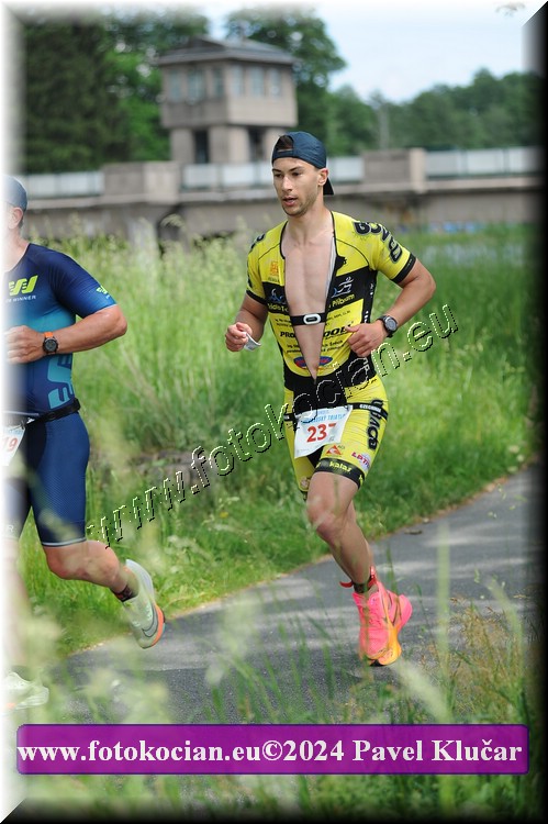 Náhled obrázku: 2024-4330-Podebradsky-triatlon-.JPG