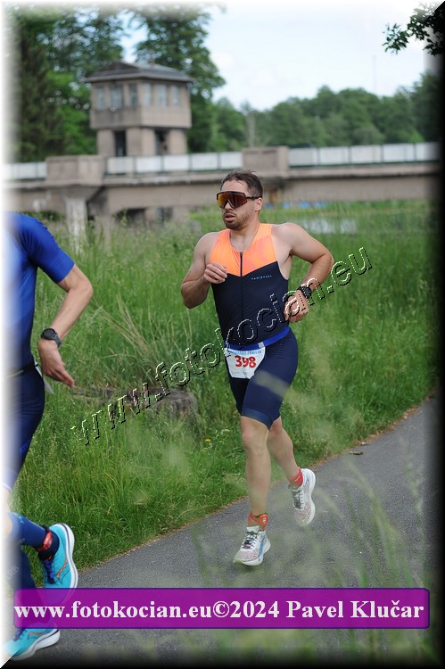 Náhled obrázku: 2024-4351-Podebradsky-triatlon-.JPG