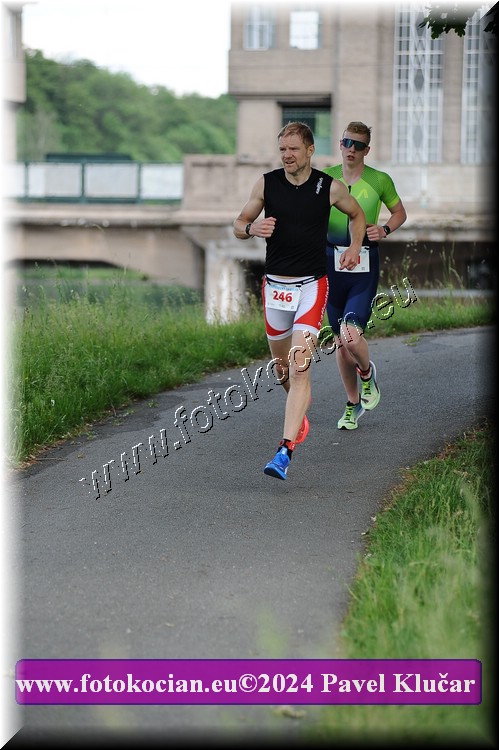 Náhled obrázku: 2024-4366-Podebradsky-triatlon-.JPG