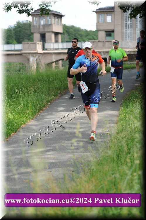 Náhled obrázku: 2024-4386-Podebradsky-triatlon-.JPG