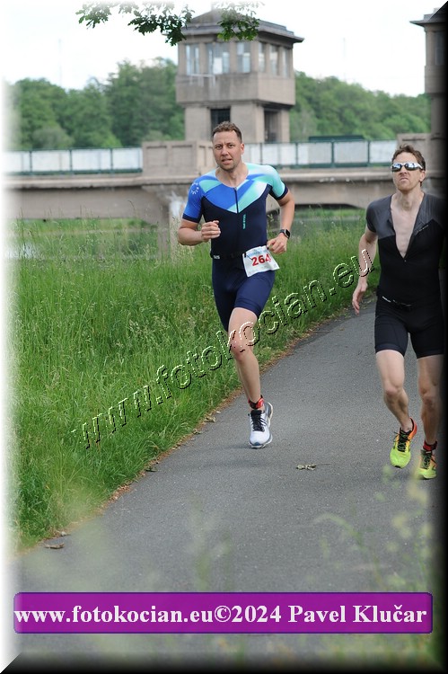 Náhled obrázku: 2024-4413-Podebradsky-triatlon-.JPG