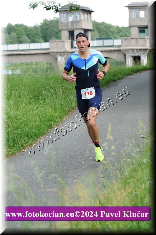 Náhled obrázku: 2024-4418-Podebradsky-triatlon-.JPG
