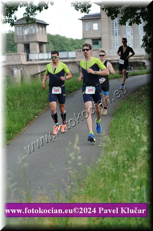 Náhled obrázku: 2024-4422-Podebradsky-triatlon-.JPG