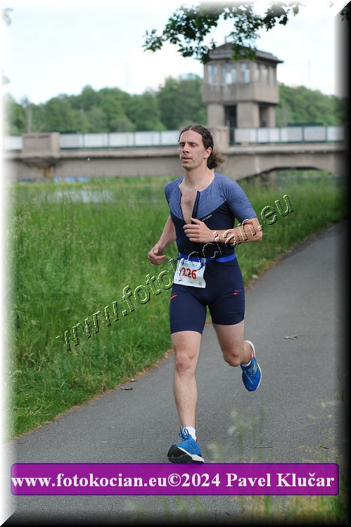 Náhled obrázku: 2024-4440-Podebradsky-triatlon-.JPG