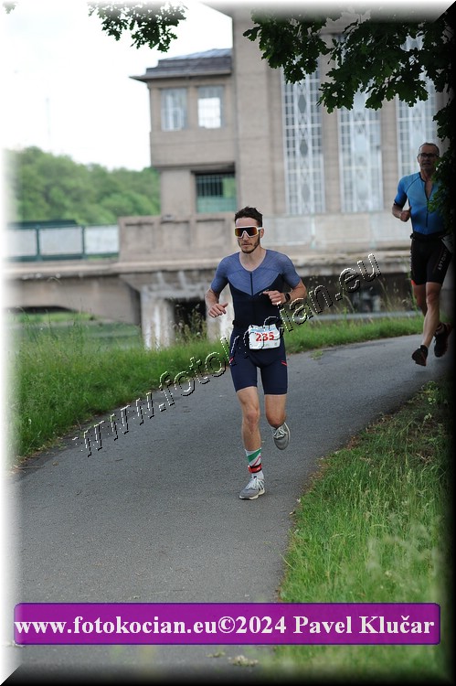 Náhled obrázku: 2024-4443-Podebradsky-triatlon-.JPG