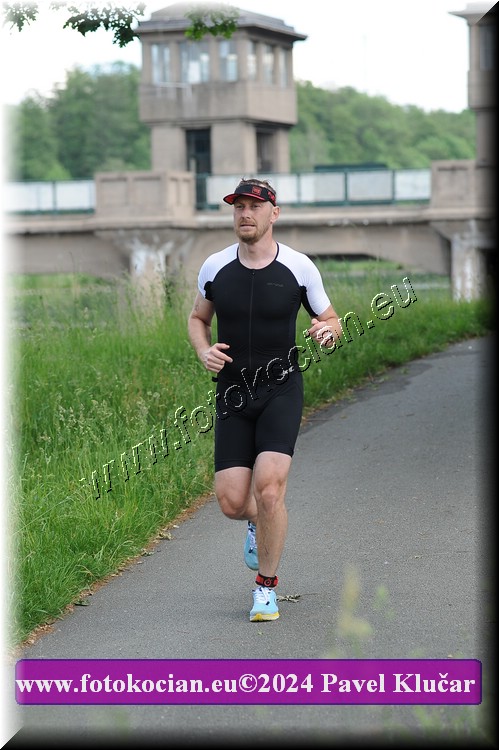 Náhled obrázku: 2024-4458-Podebradsky-triatlon-.JPG