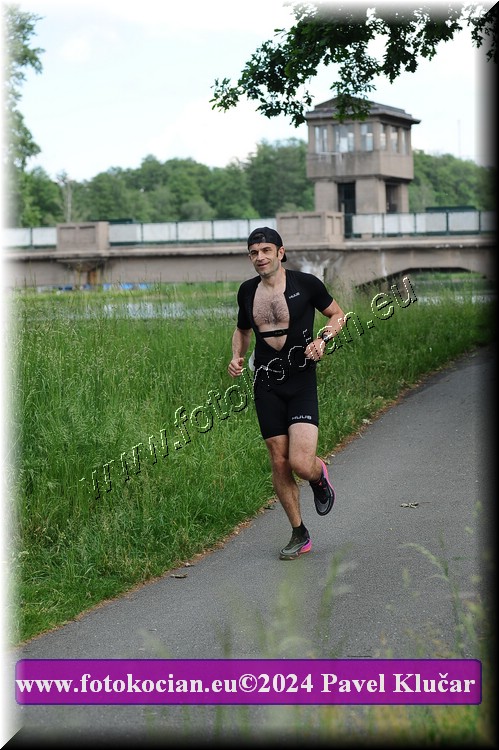 Náhled obrázku: 2024-4470-Podebradsky-triatlon-.JPG