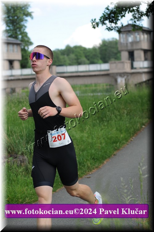 Náhled obrázku: 2024-4480-Podebradsky-triatlon-.JPG