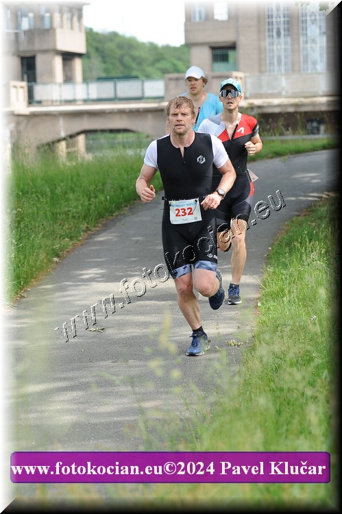 Náhled obrázku: 2024-4495-Podebradsky-triatlon-.JPG