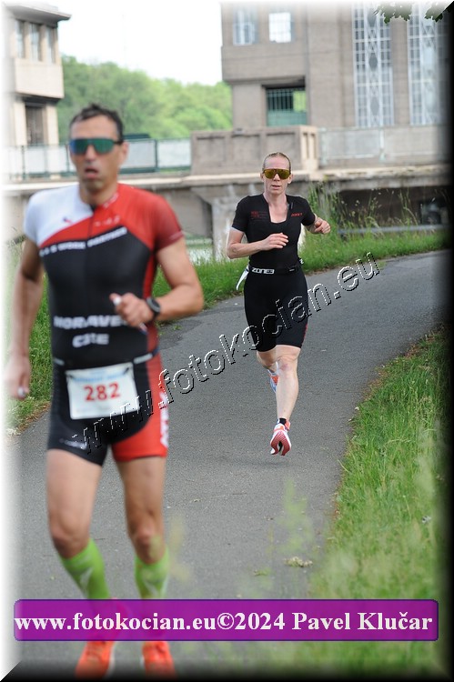 Náhled obrázku: 2024-4513-Podebradsky-triatlon-.JPG