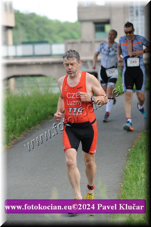 Náhled obrázku: 2024-4516-Podebradsky-triatlon-.JPG