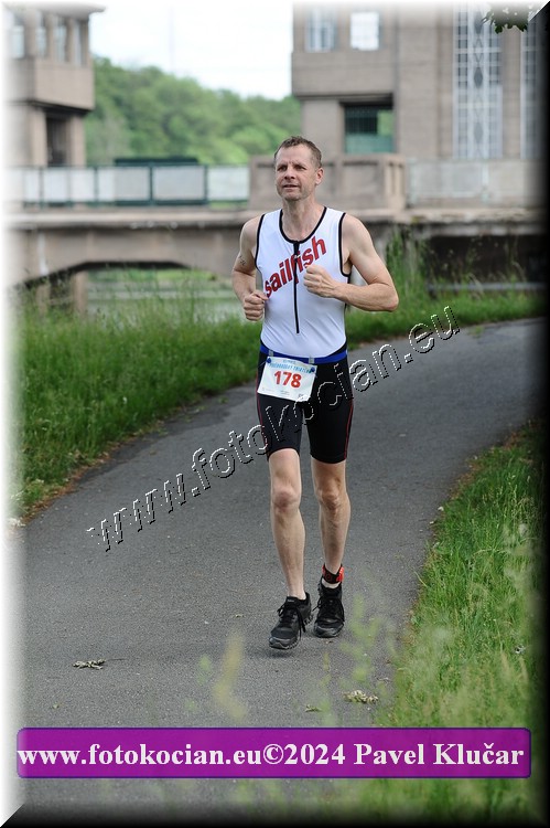 Náhled obrázku: 2024-4520-Podebradsky-triatlon-.JPG