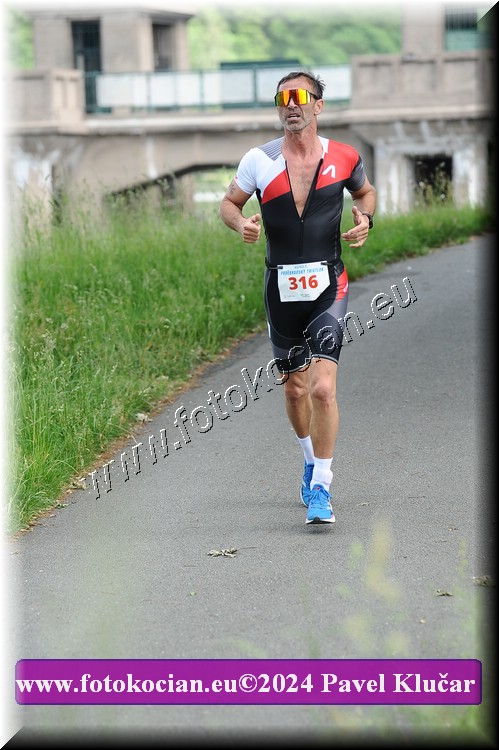 Náhled obrázku: 2024-4532-Podebradsky-triatlon-.JPG