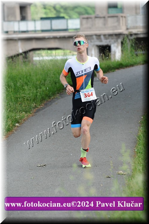 Náhled obrázku: 2024-4535-Podebradsky-triatlon-.JPG