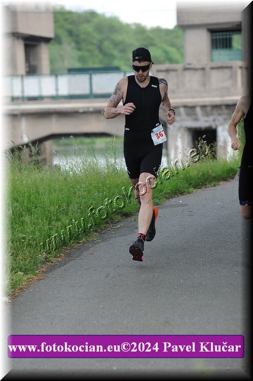 Náhled obrázku: 2024-4542-Podebradsky-triatlon-.JPG