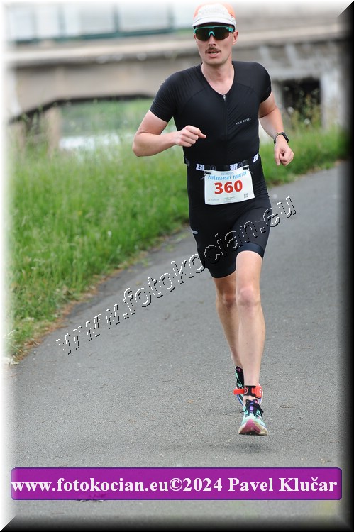 Náhled obrázku: 2024-4569-Podebradsky-triatlon-.JPG