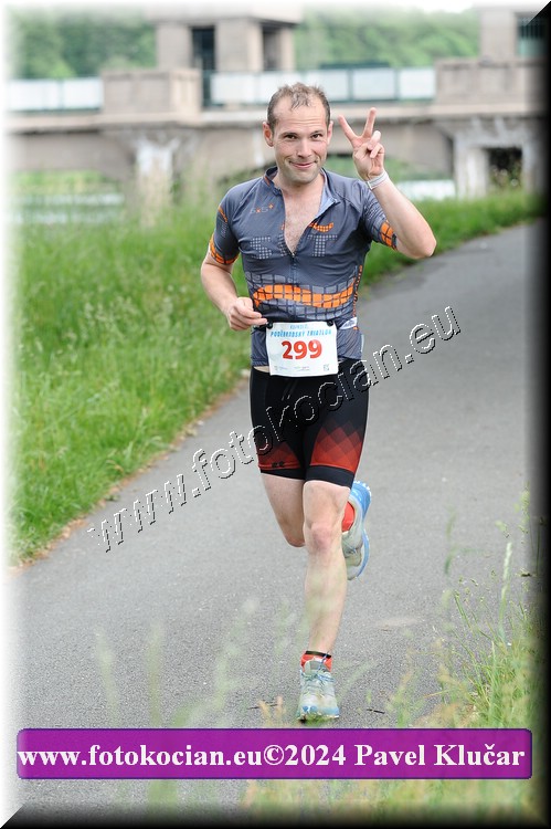 Náhled obrázku: 2024-4582-Podebradsky-triatlon-.JPG