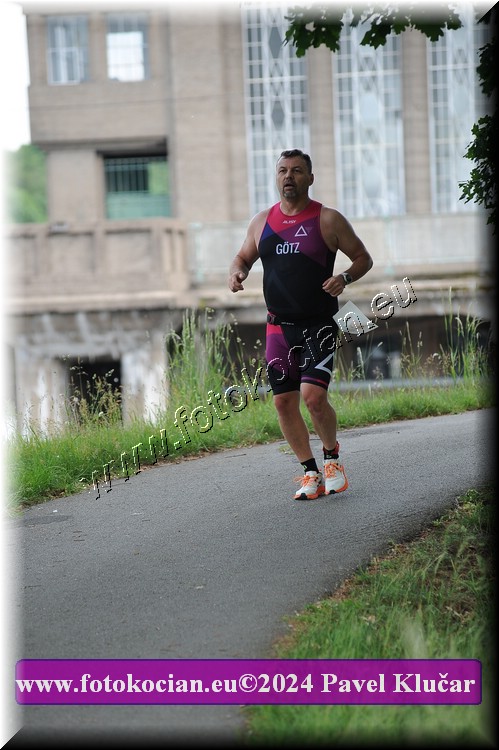 Náhled obrázku: 2024-4596-Podebradsky-triatlon-.JPG