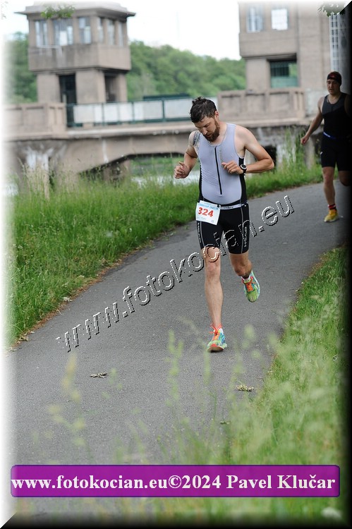 Náhled obrázku: 2024-4604-Podebradsky-triatlon-.JPG