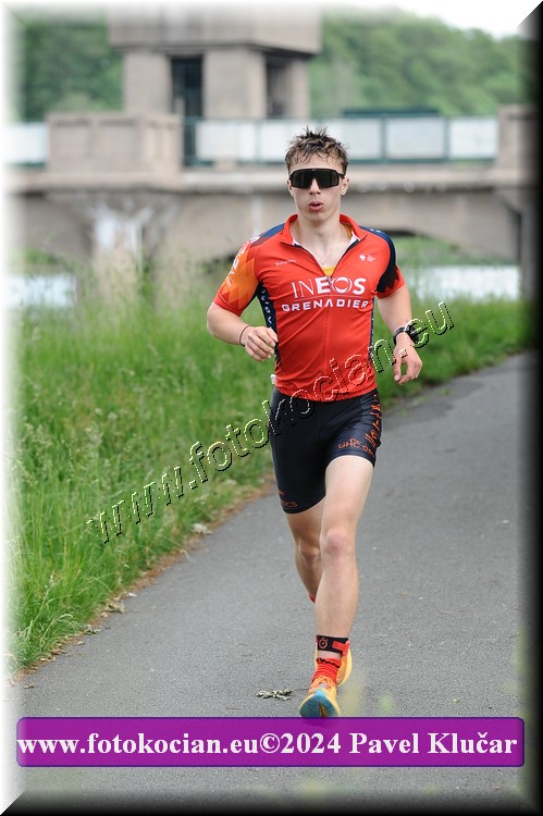 Náhled obrázku: 2024-4607-Podebradsky-triatlon-.JPG